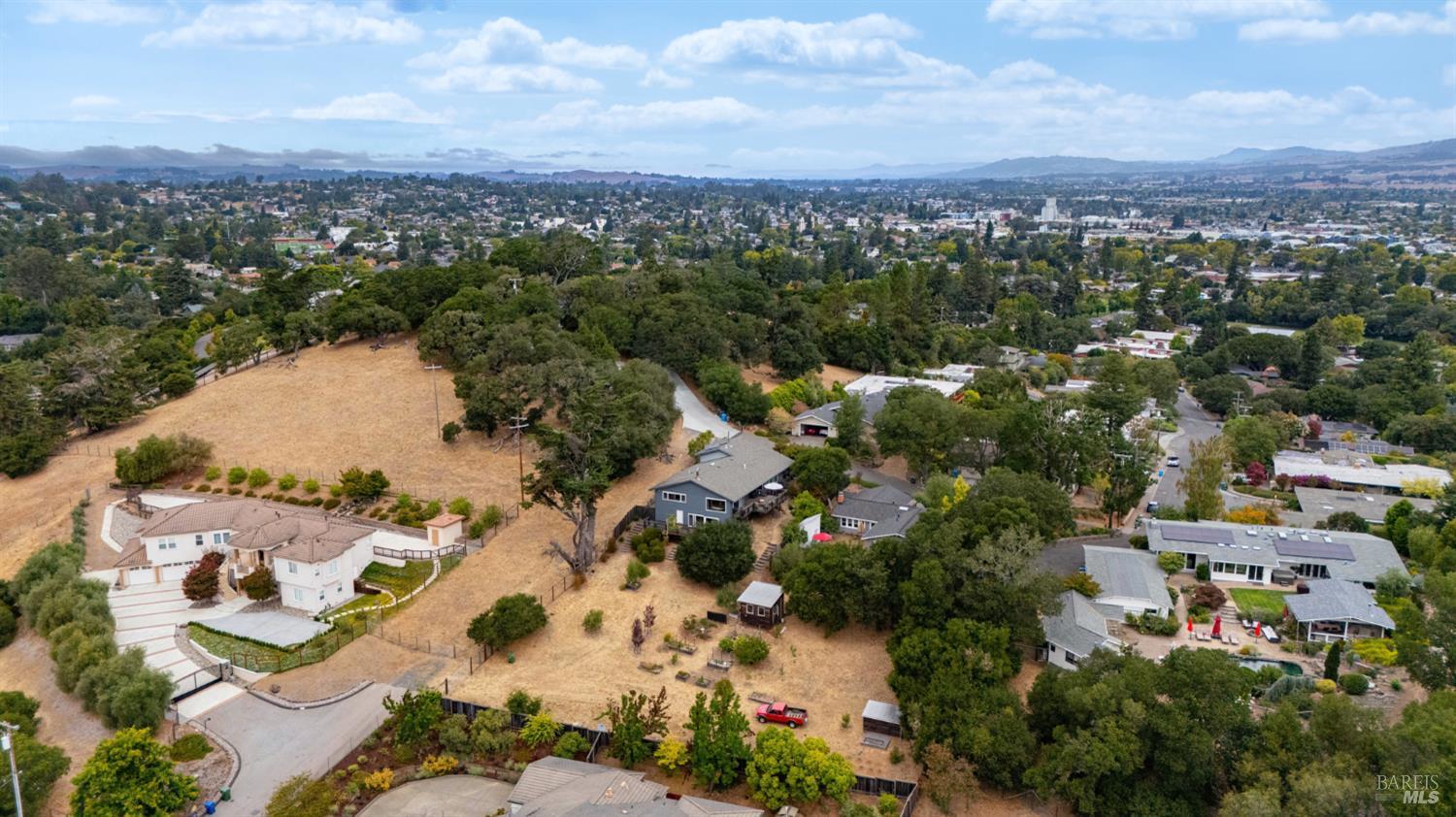 129 Sunny Hill Drive Petaluma CA 94952