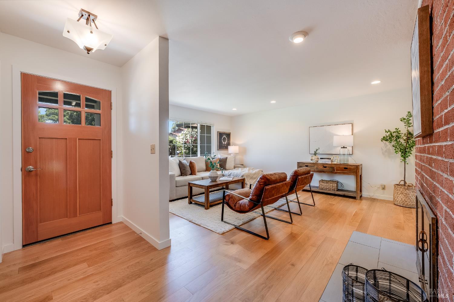 102 Adams Street Novato CA 94947