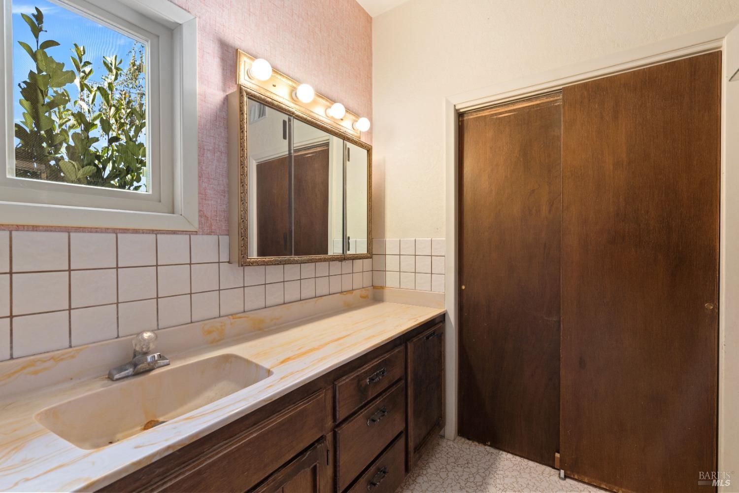 1579 Leslie Lane Kelseyville CA 95451