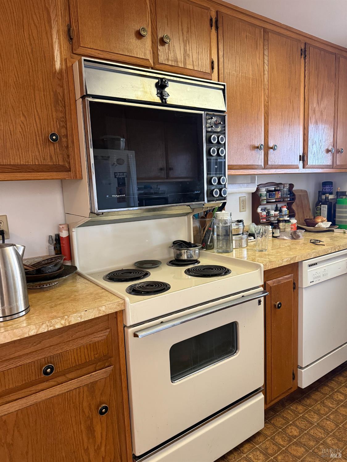 8936 Oak Trail Drive Santa Rosa CA 95409