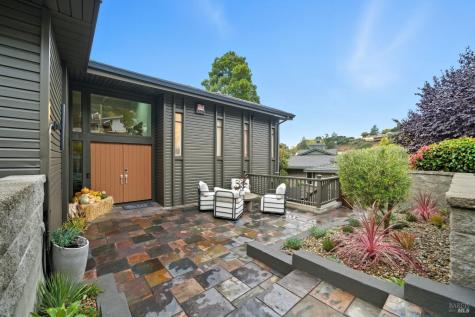 370 Via La Cumbre Greenbrae CA 94904