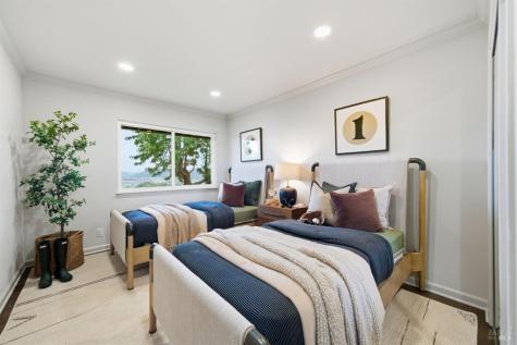 370 Via La Cumbre Greenbrae CA 94904