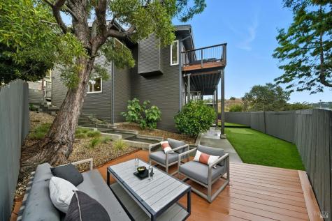 370 Via La Cumbre Greenbrae CA 94904