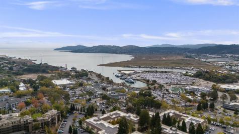 370 Via La Cumbre Greenbrae CA 94904