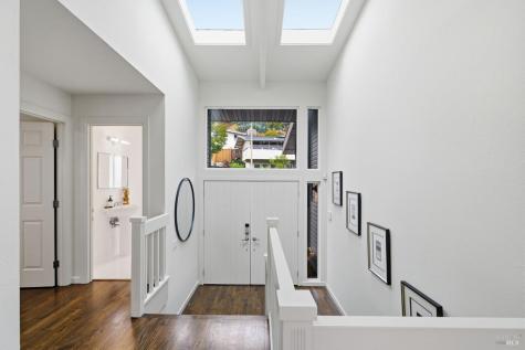 370 Via La Cumbre Greenbrae CA 94904