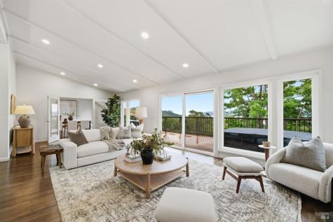 370 Via La Cumbre Greenbrae CA 94904