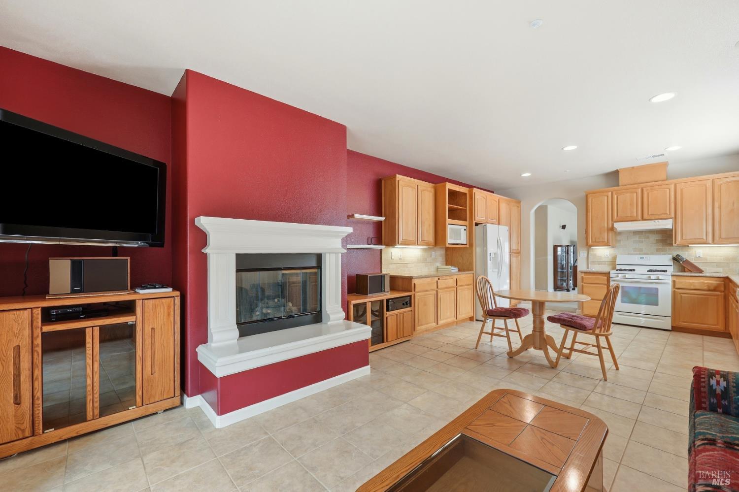 109 Douglas Fir Circle Cloverdale CA 95425