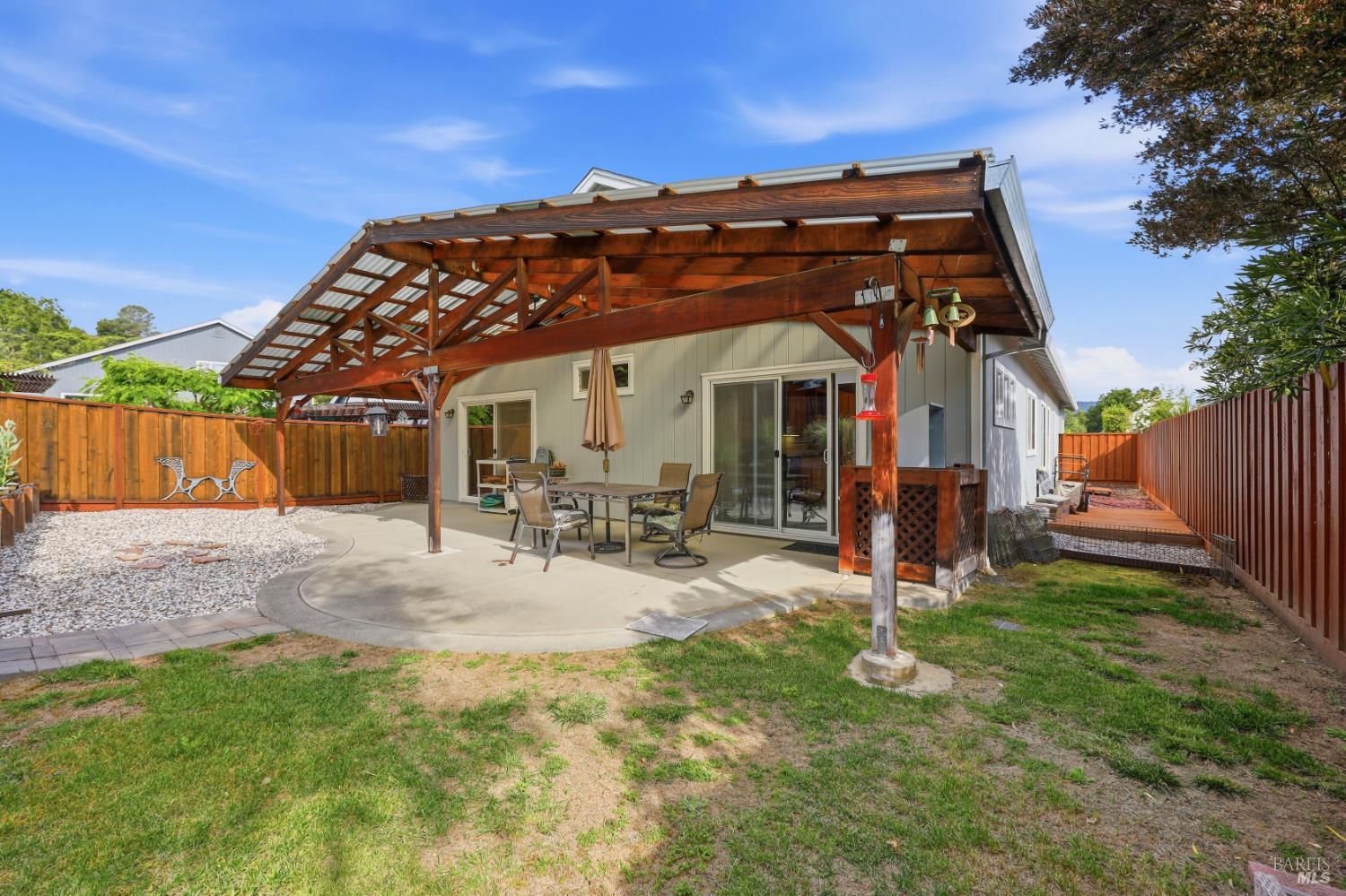 109 Douglas Fir Circle Cloverdale CA 95425