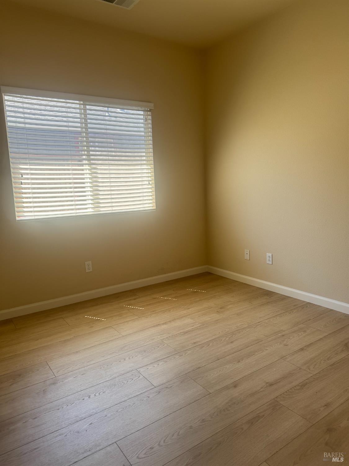 109 Douglas Fir Circle Cloverdale CA 95425