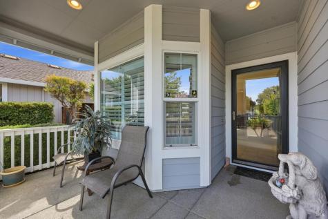 109 Douglas Fir Circle Cloverdale CA 95425