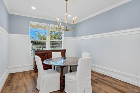 106 Grape Gables Way Cloverdale CA 95425