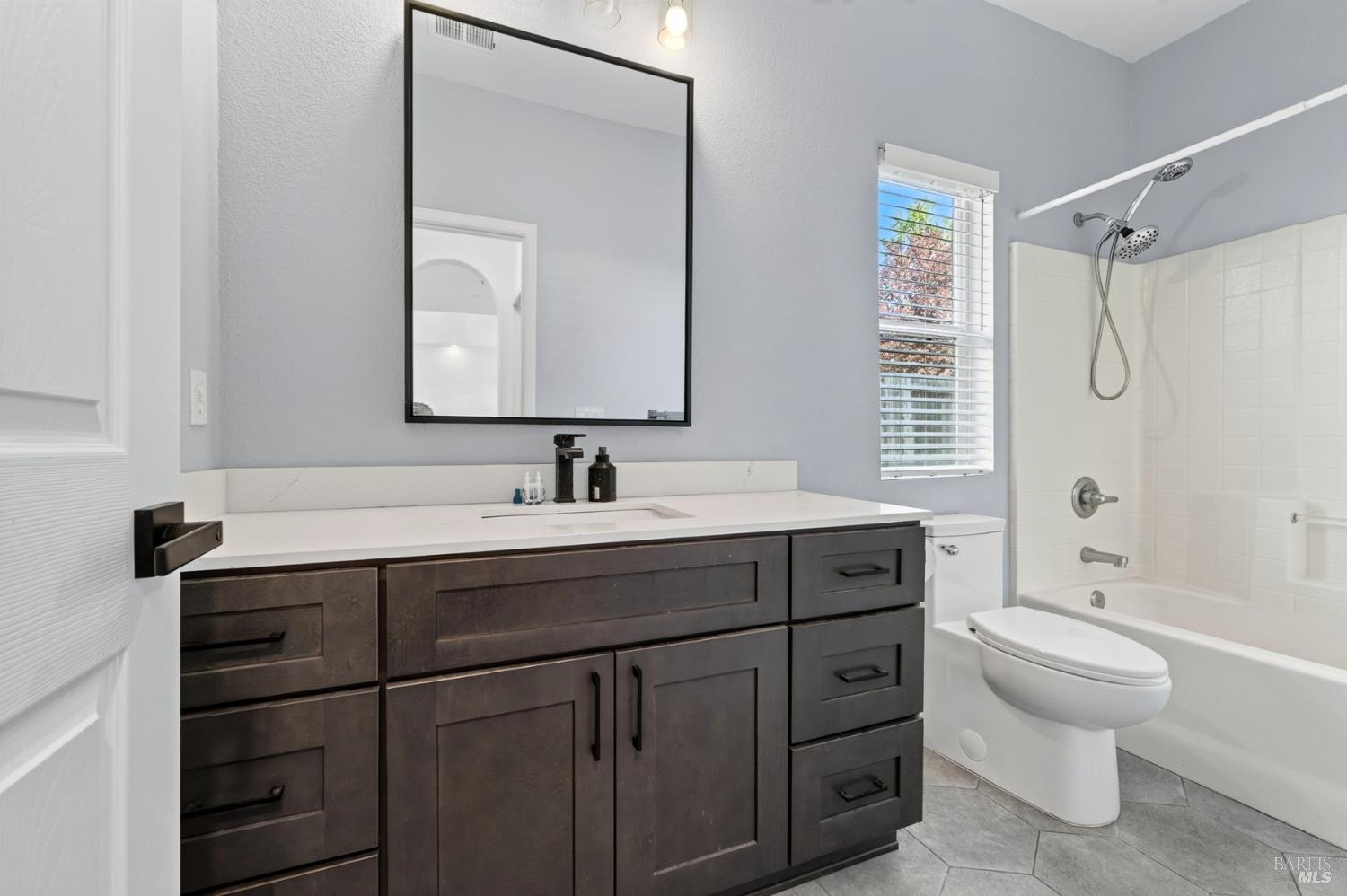 106 Grape Gables Way Cloverdale CA 95425