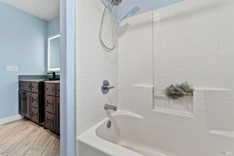 106 Grape Gables Way Cloverdale CA 95425