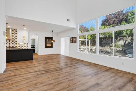 106 Grape Gables Way Cloverdale CA 95425