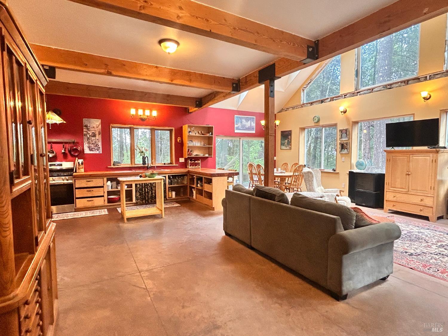 29281 Timberline Road Willits CA 95490