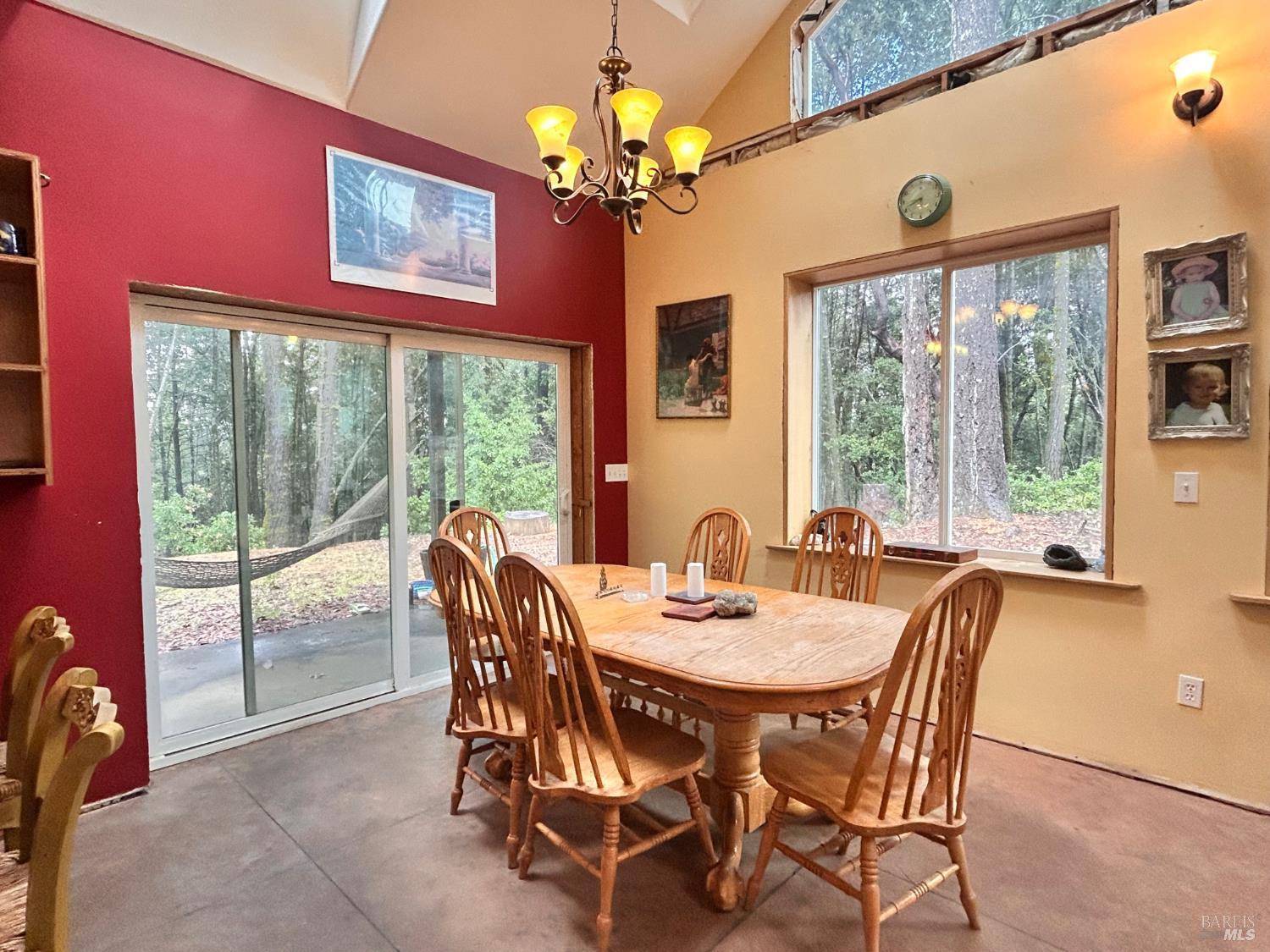 29281 Timberline Road Willits CA 95490