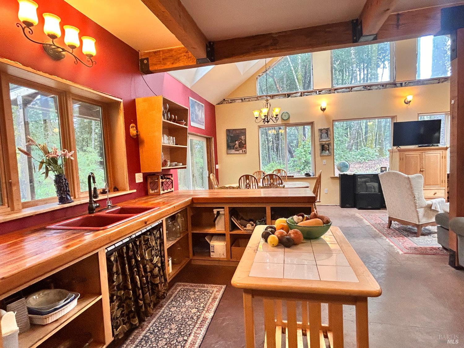 29281 Timberline Road Willits CA 95490