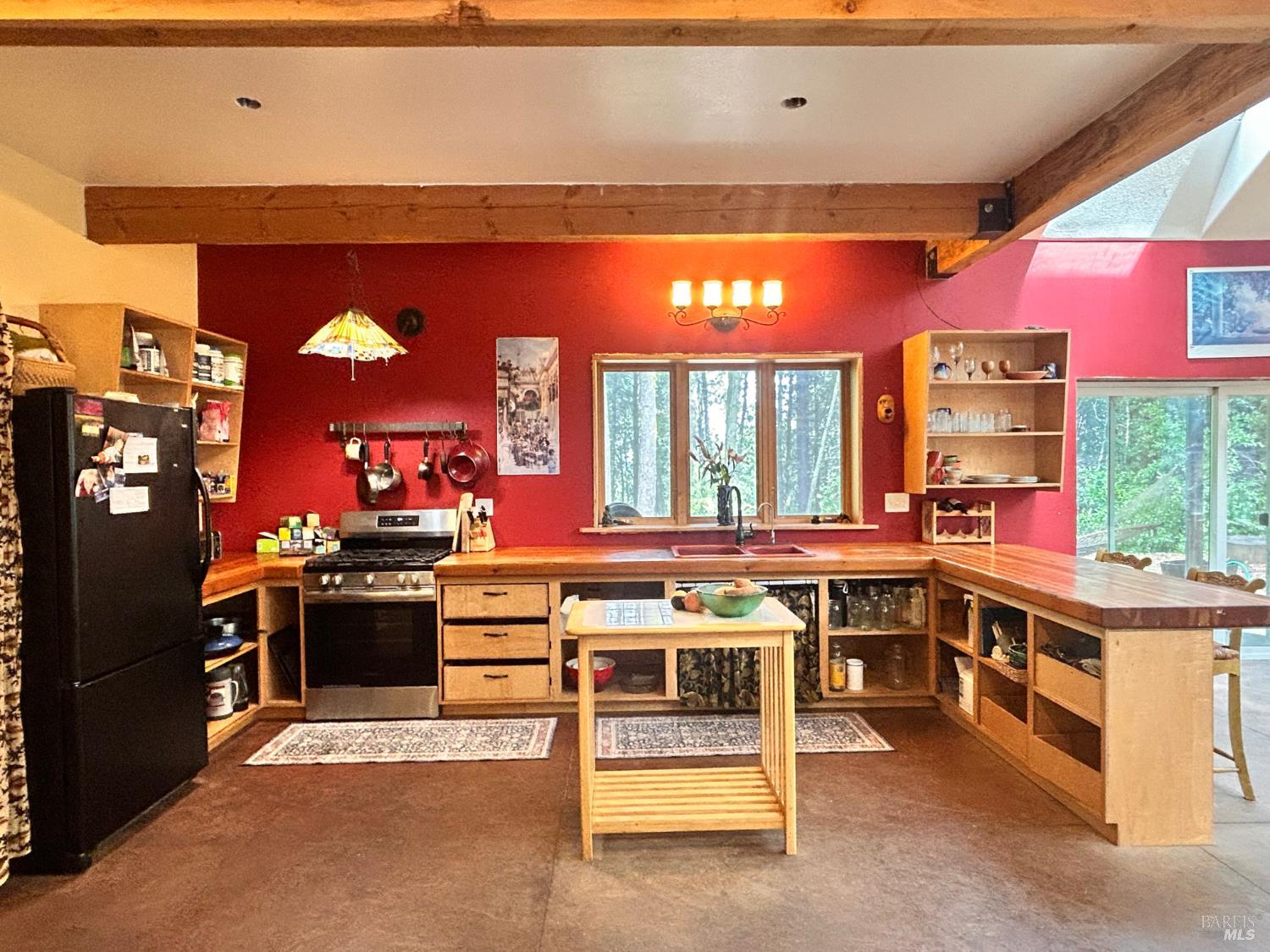 29281 Timberline Road Willits CA 95490