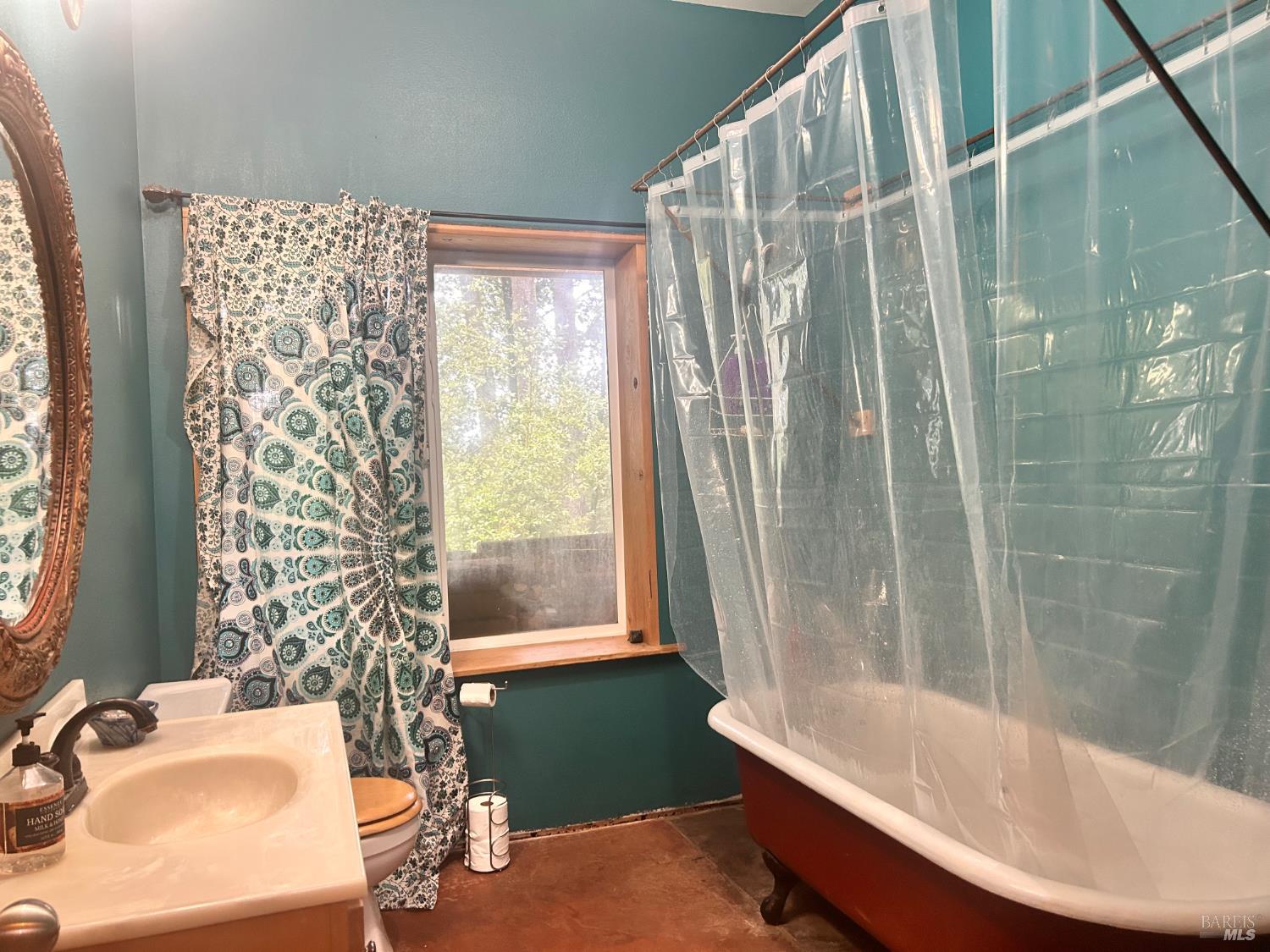 29281 Timberline Road Willits CA 95490