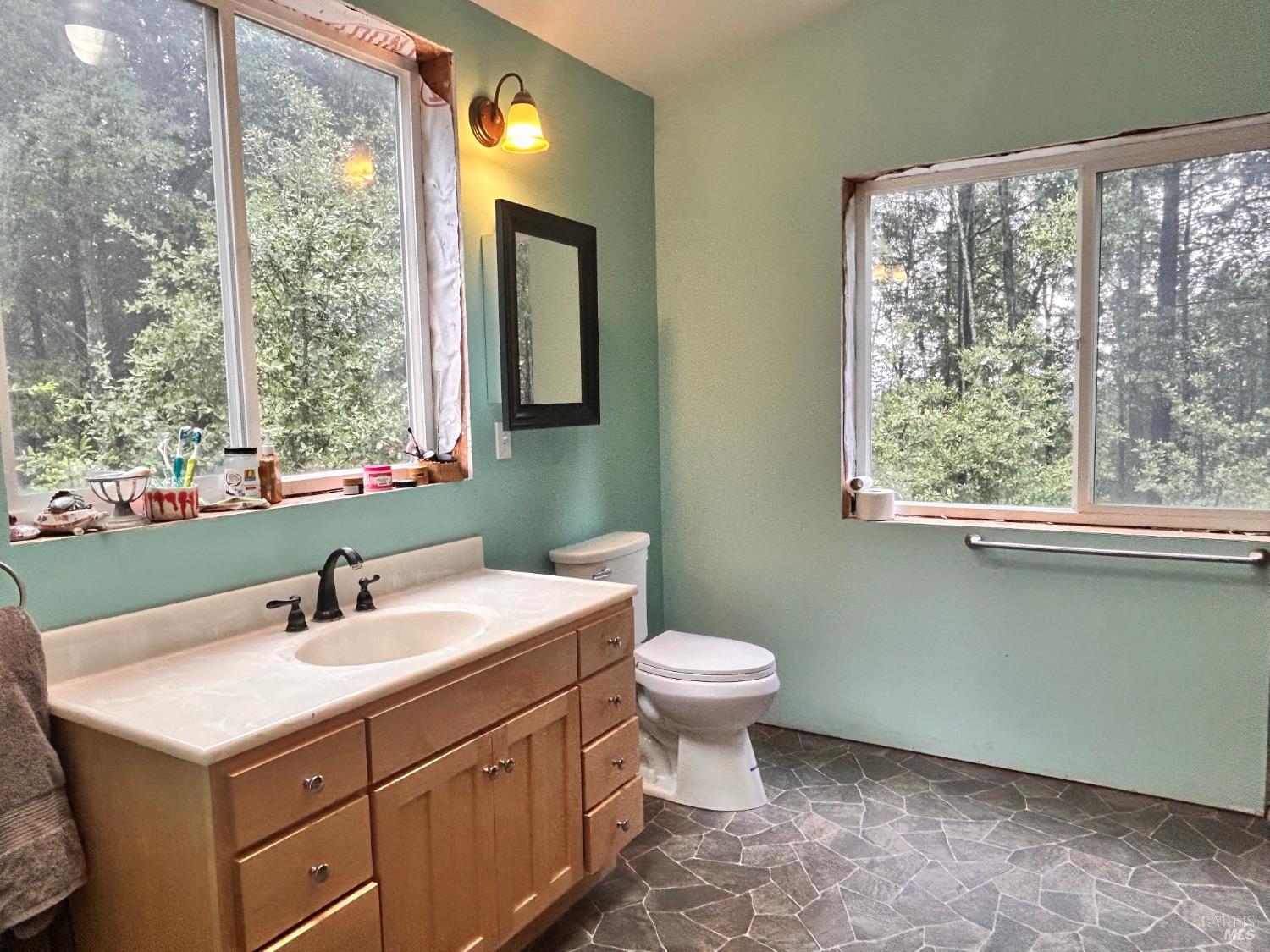 29281 Timberline Road Willits CA 95490