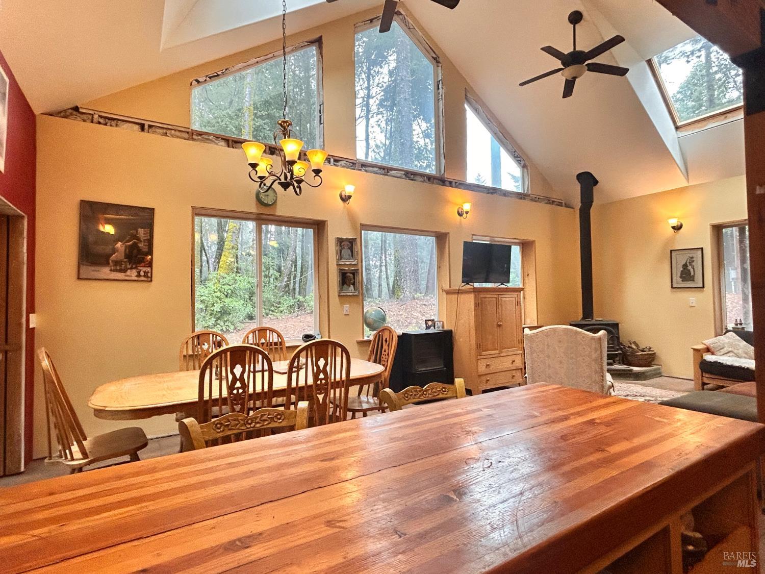 29281 Timberline Road Willits CA 95490