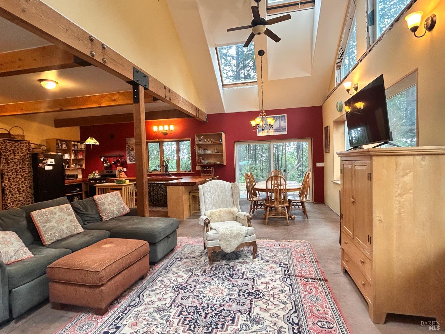 29281 Timberline Road Willits CA 95490