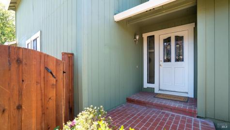 7733 Melody Drive Rohnert Park CA 94928