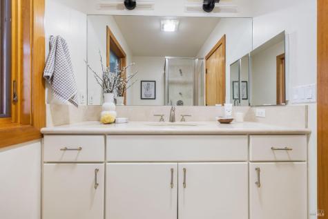 100 Zachary Lane Santa Rosa CA 95404