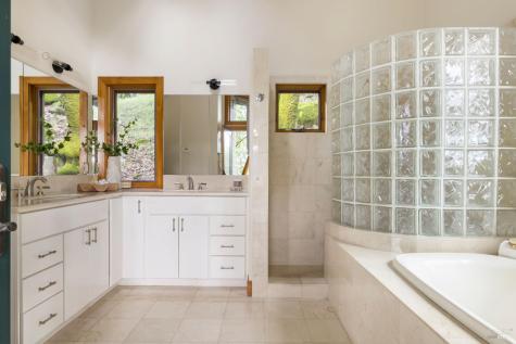 100 Zachary Lane Santa Rosa CA 95404