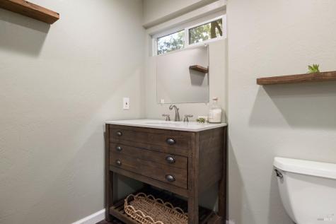 100 Zachary Lane Santa Rosa CA 95404