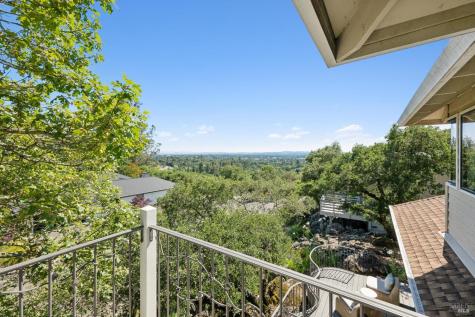 3335 Scrub Oak Avenue Santa Rosa CA 95404