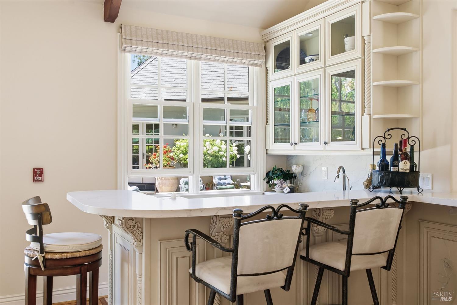 18880 Bella Vina Saratoga CA 95070