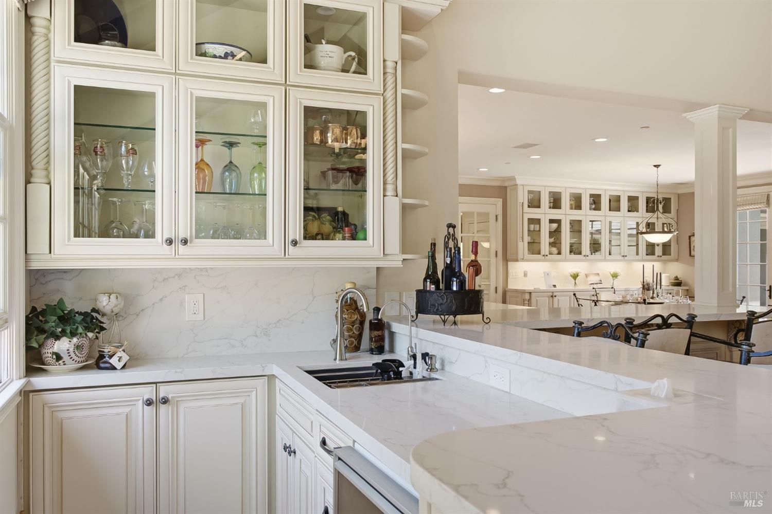 18880 Bella Vina Saratoga CA 95070
