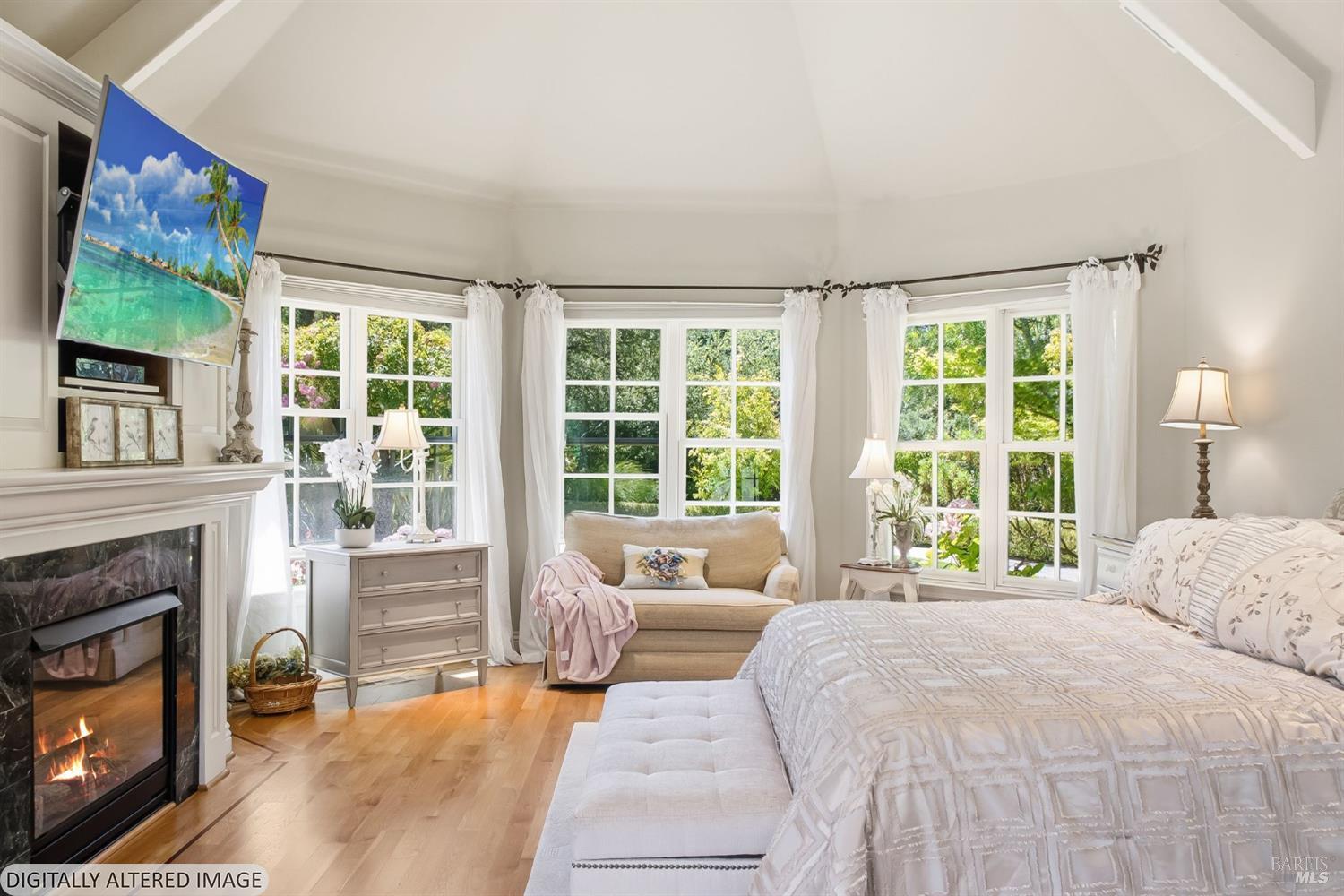 18880 Bella Vina Saratoga CA 95070