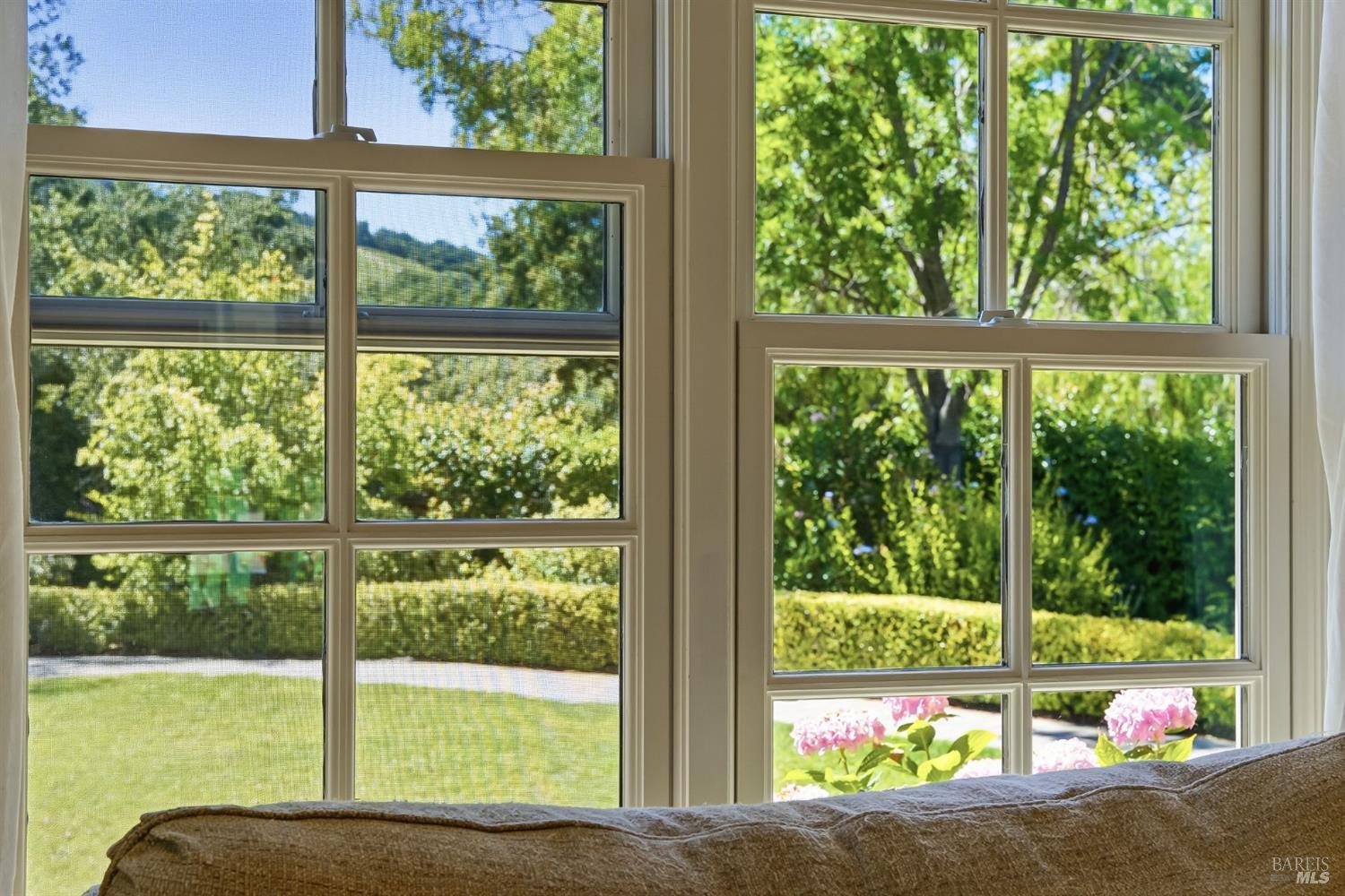 18880 Bella Vina Saratoga CA 95070