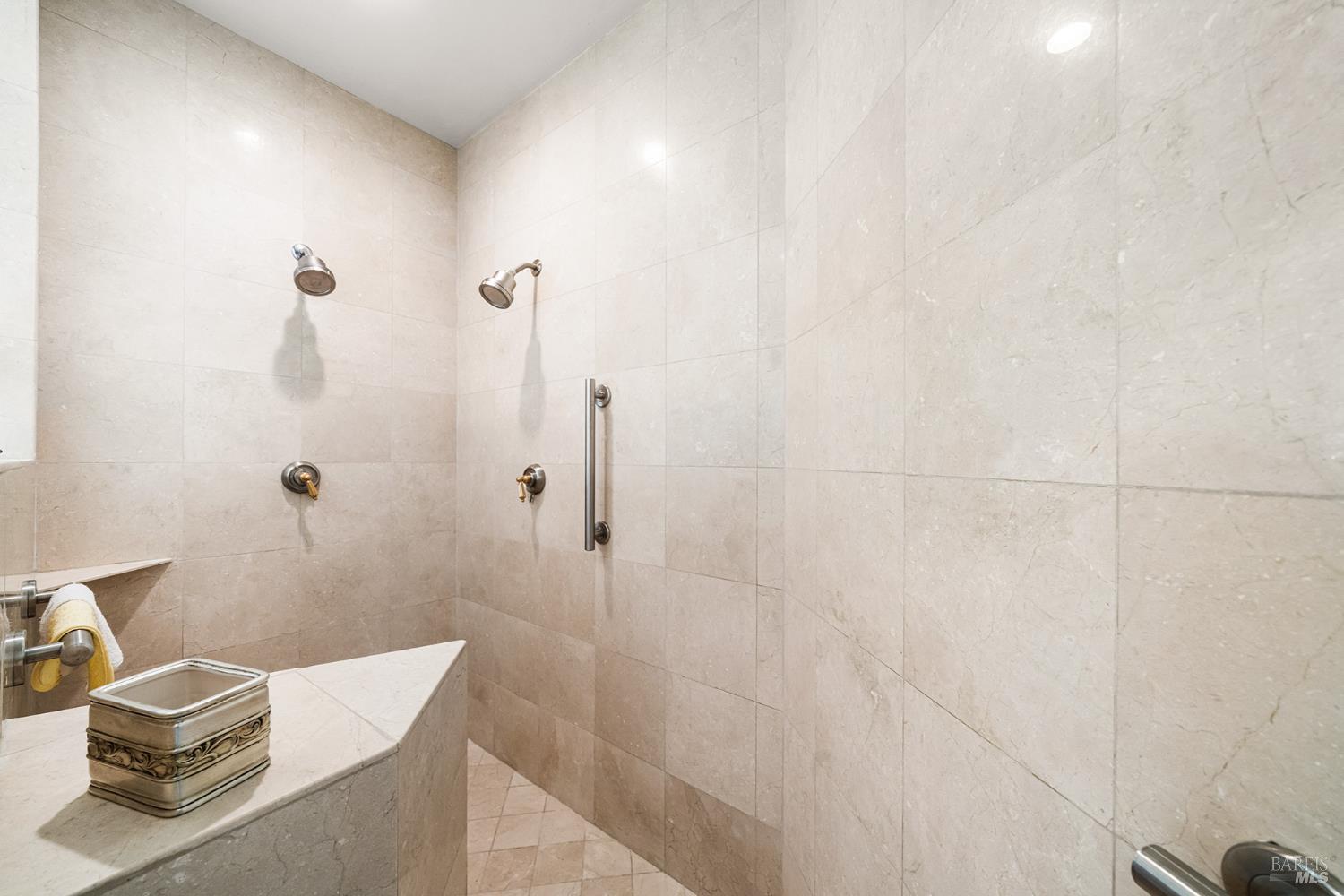 18880 Bella Vina Saratoga CA 95070