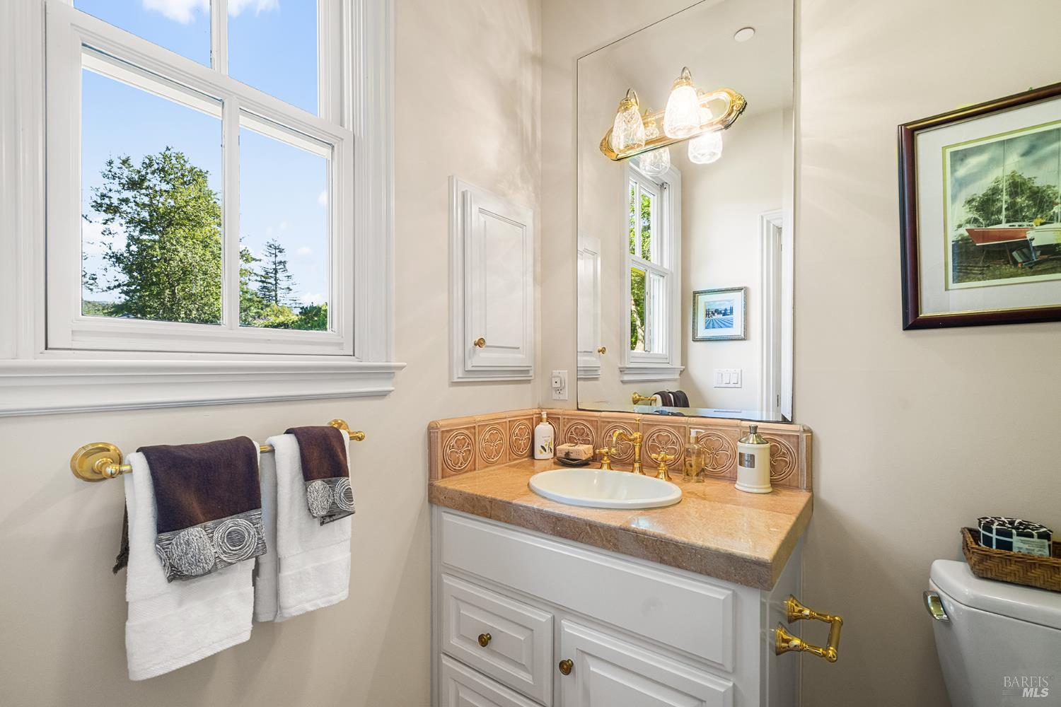 18880 Bella Vina Saratoga CA 95070