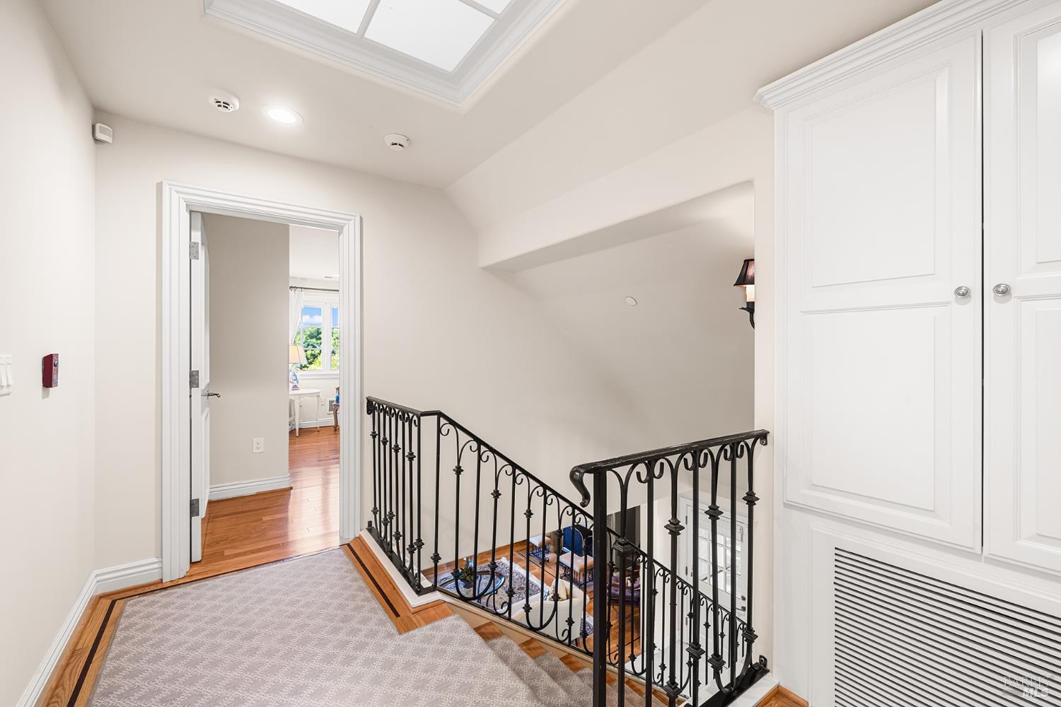 18880 Bella Vina Saratoga CA 95070