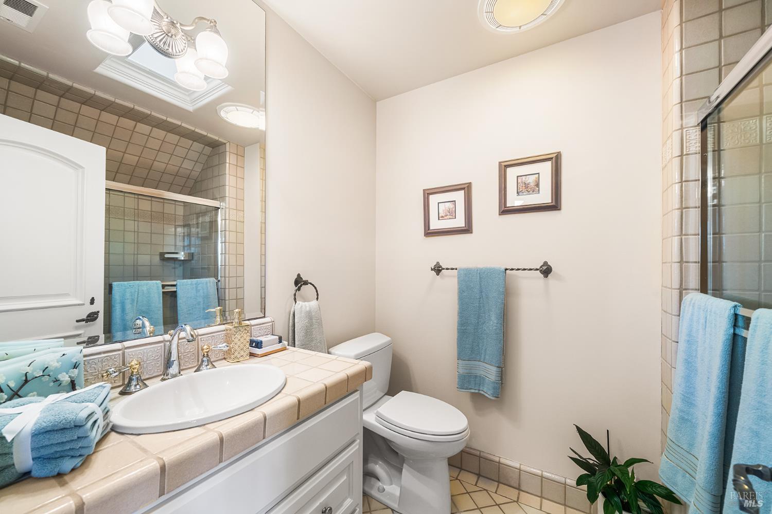 18880 Bella Vina Saratoga CA 95070