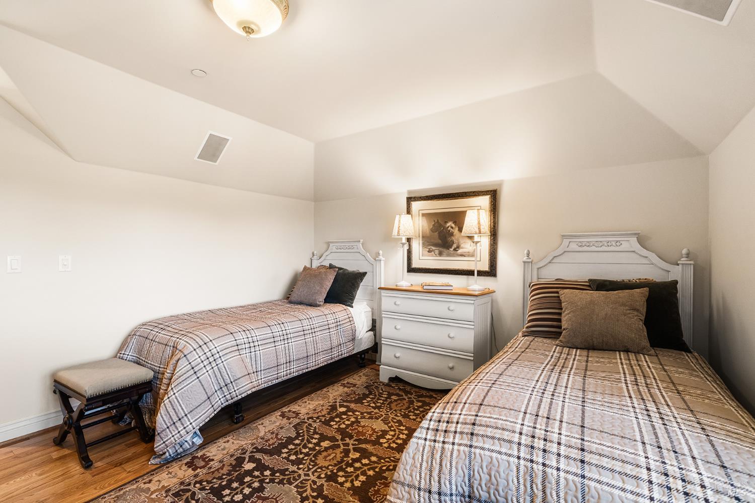 18880 Bella Vina Saratoga CA 95070