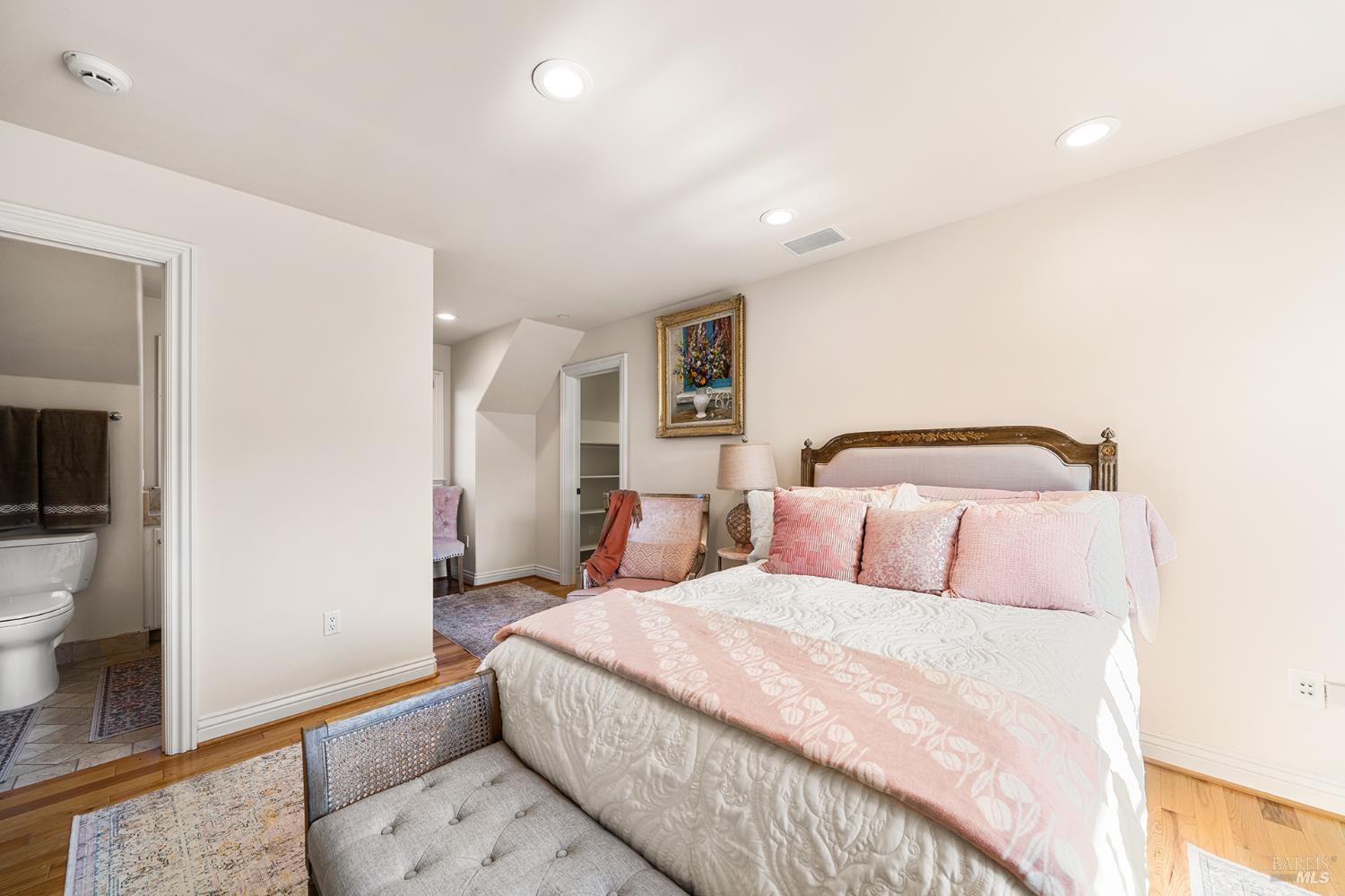 18880 Bella Vina Saratoga CA 95070