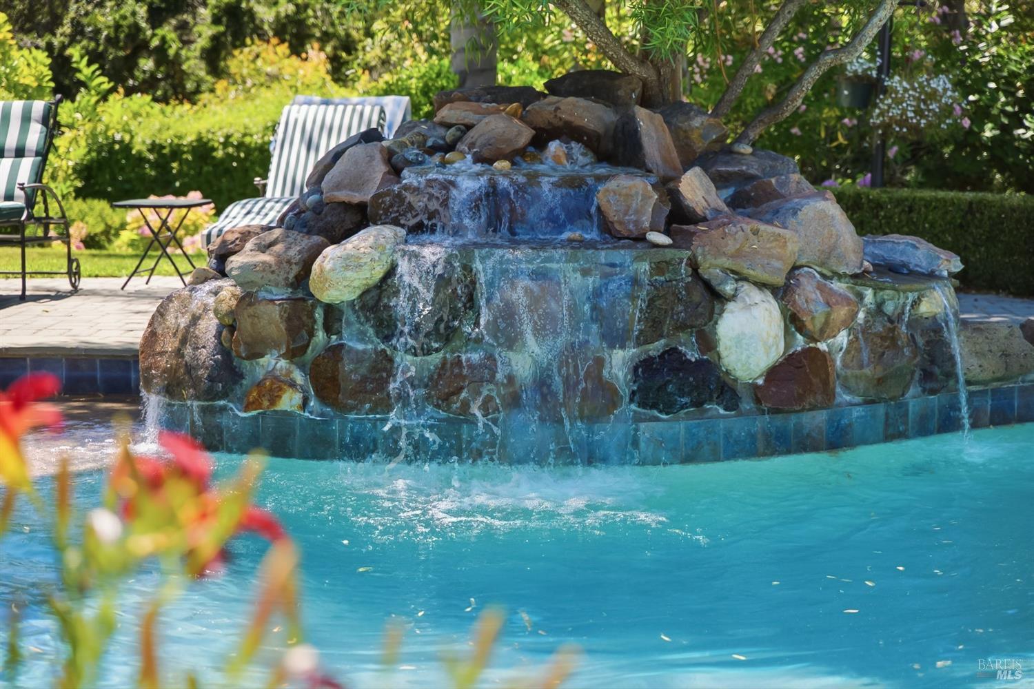 18880 Bella Vina Saratoga CA 95070