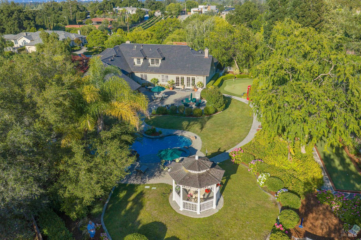 18880 Bella Vina Saratoga CA 95070