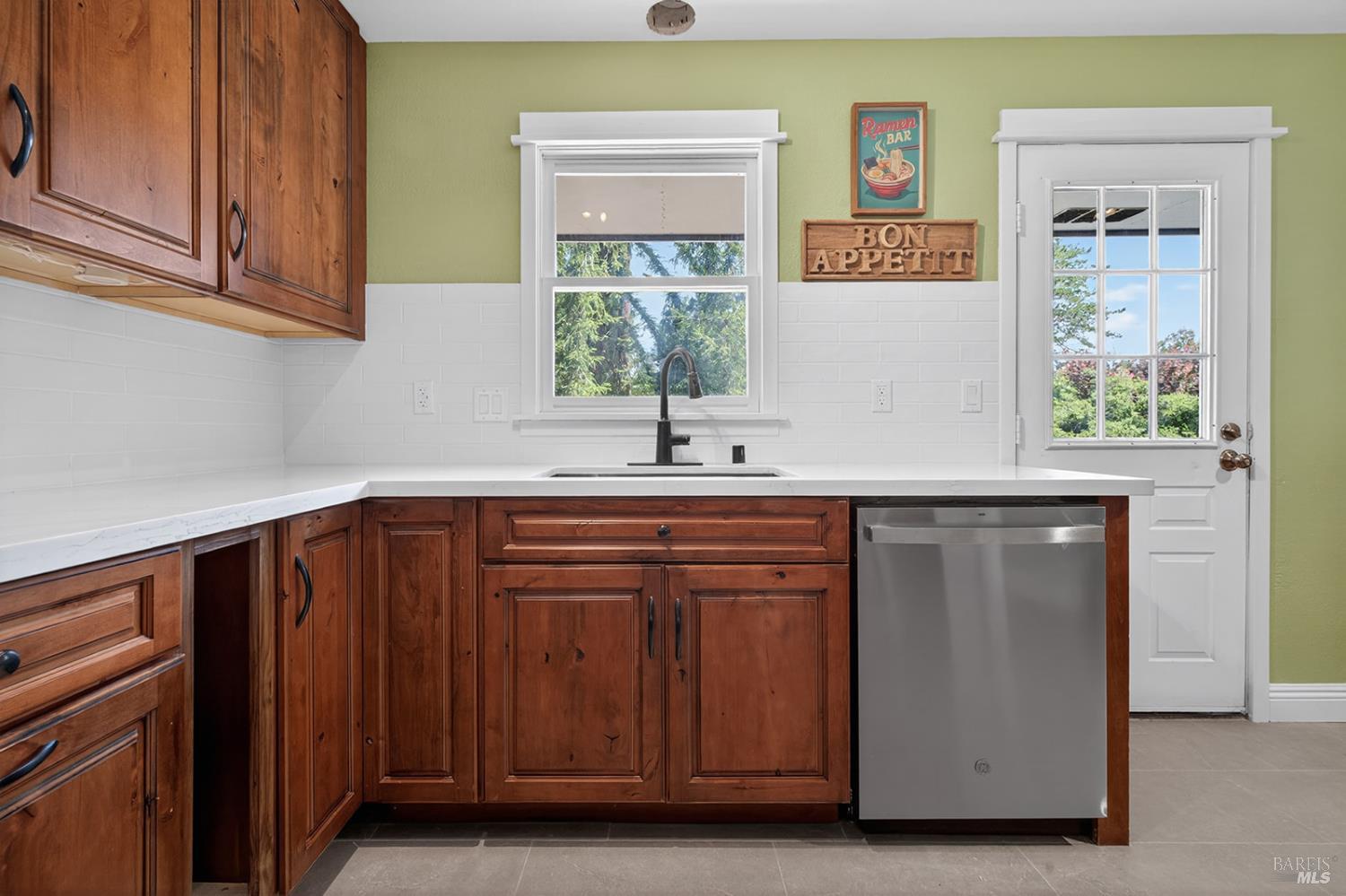 279 Valparaiso Avenue Cotati CA 94931