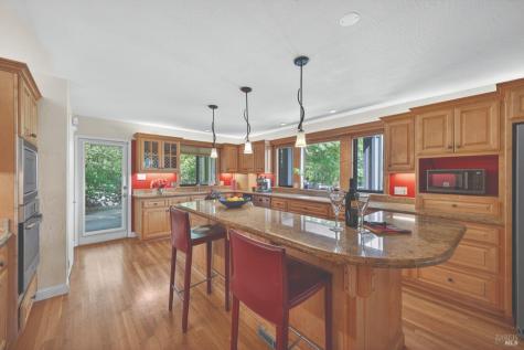1017 Westside Road Healdsburg CA 95448