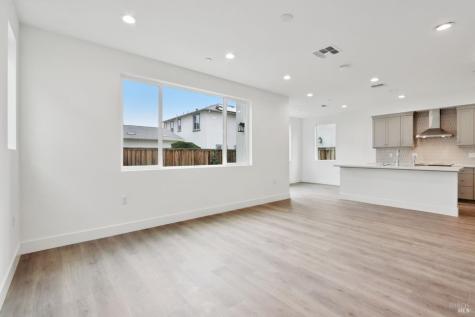 1556 Country Manor Drive Santa Rosa CA 95403