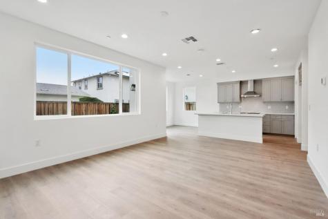 1556 Country Manor Drive Santa Rosa CA 95403