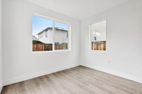 1556 Country Manor Drive Santa Rosa CA 95403