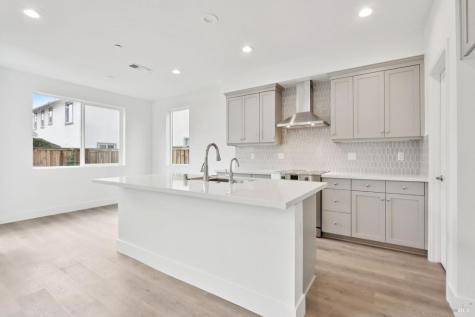1556 Country Manor Drive Santa Rosa CA 95403