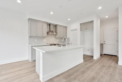 1556 Country Manor Drive Santa Rosa CA 95403